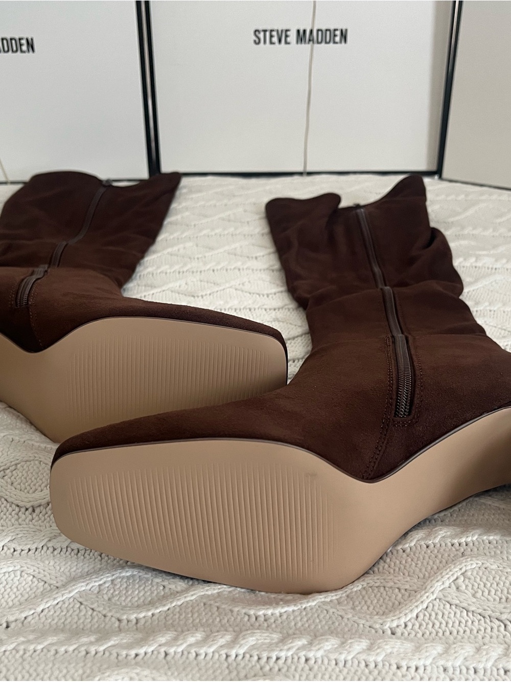New! Steve Madden Brown Faux Suede Knee-High Block Heel Boots Various Sizes - Picture 13 of 16